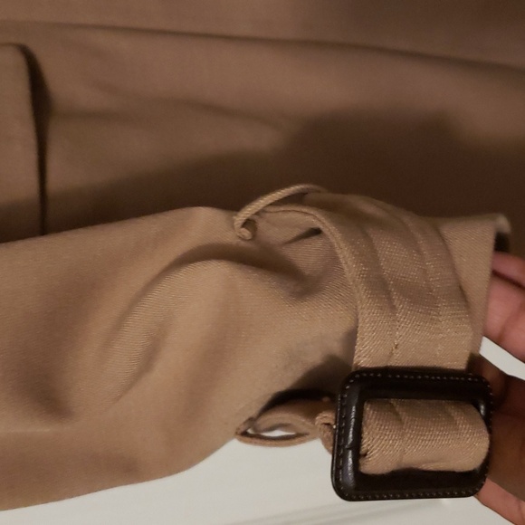 Caramel trench coat - Picture 2 of 7